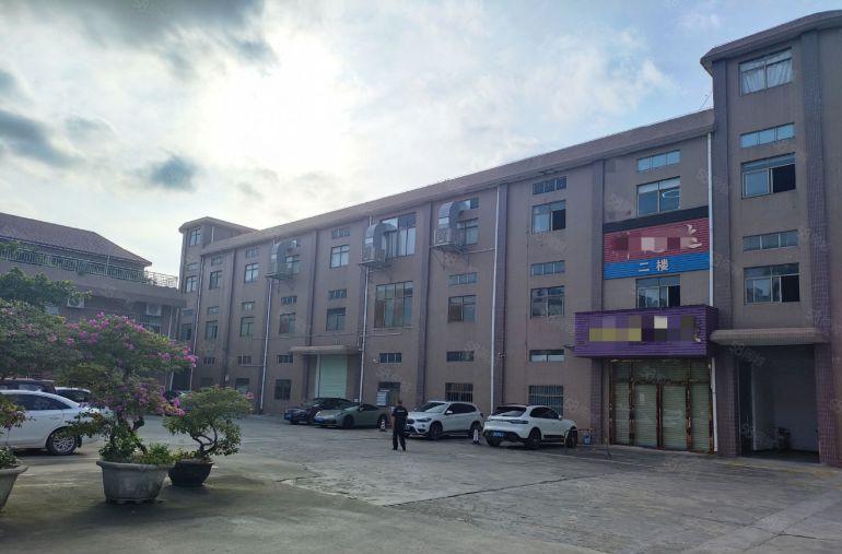 虎门怀德楼上1250平方带精装修，水电齐全，可伶包入厂