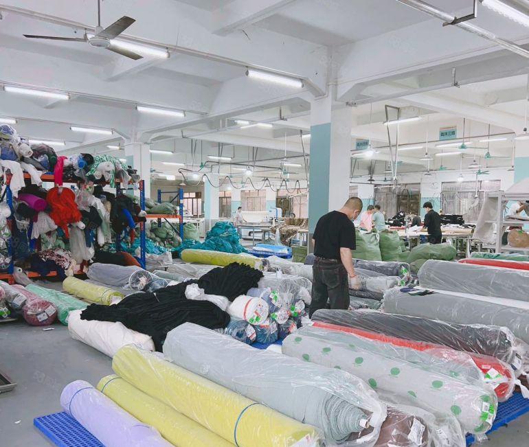 虎门独门独院服装厂房出租，8000平方现成装修！