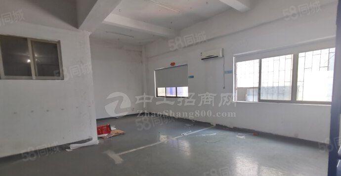 虎门新出楼上900平带装修厂房，近高速出口，交通便利