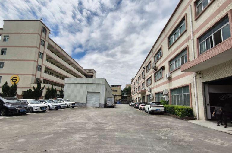 东莞虎门原房东独院厂房出租3500平，水电齐全带装修工业用地