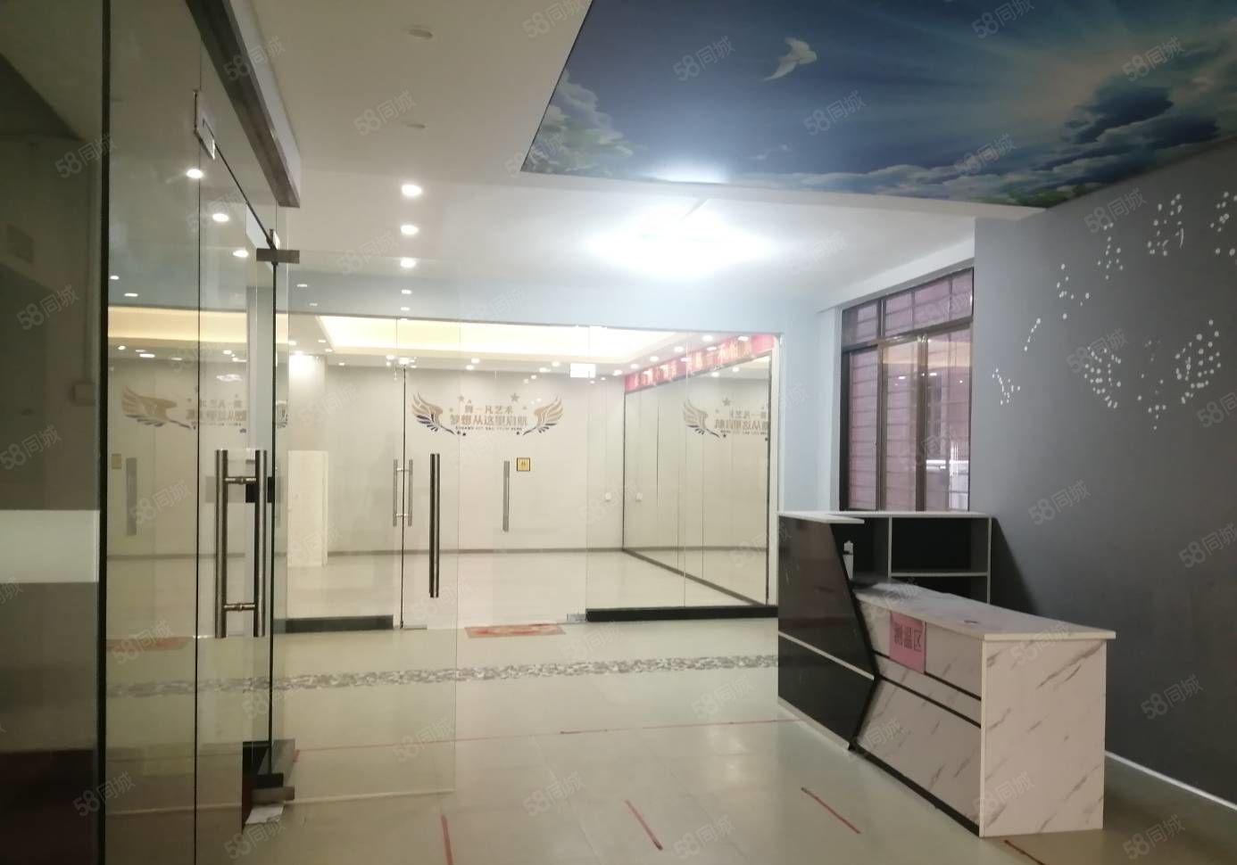 虎门镇中心博美新出楼上现成精装办公室330平 拧包入住