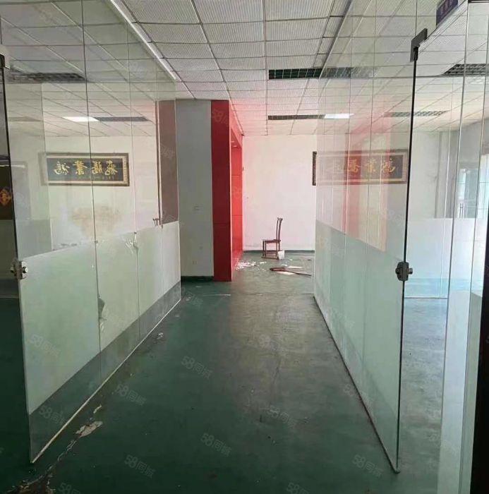 带行车！南栅原房东2300平砖墙到顶 单一层厂房出租！