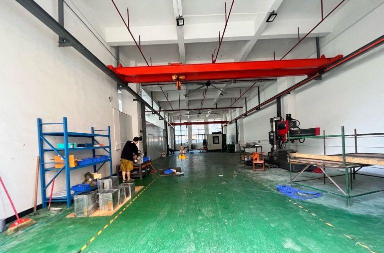 长安锦厦一楼500平厂房出租 模具 五金 电子 临界深圳
