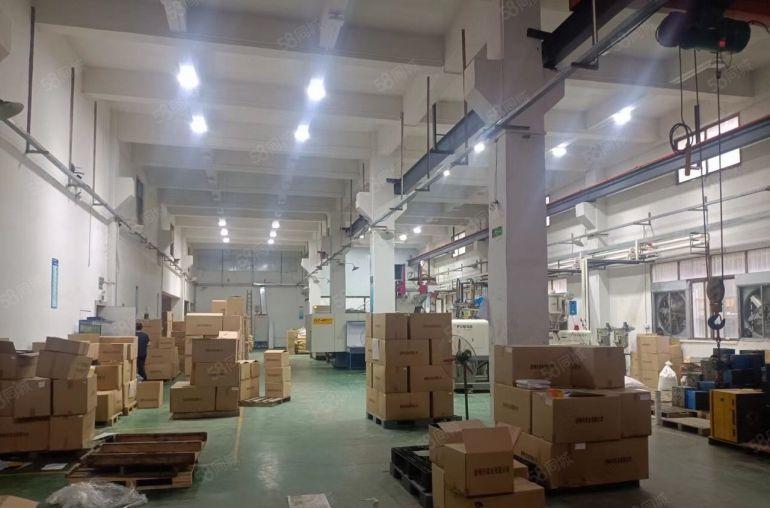 长安靠近深圳，新出一楼厂房出租，面积1400平低价急租