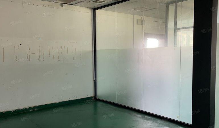 长安原房东，工业园厂房出租楼上1200平，有现成办公室装修