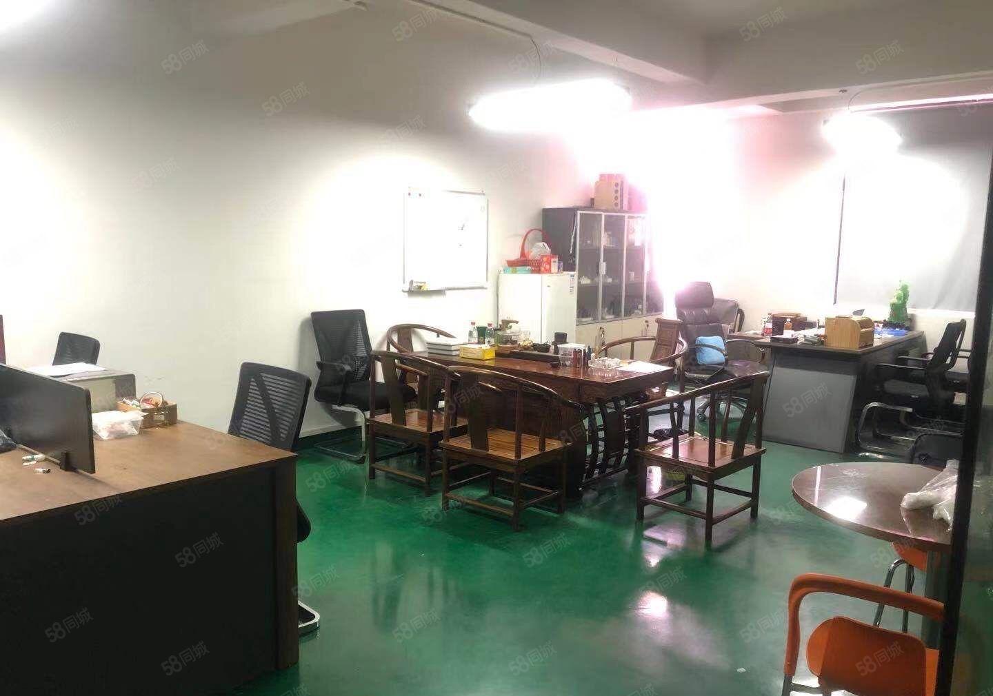 长安靠深圳一楼500平豪华装修厂房出租