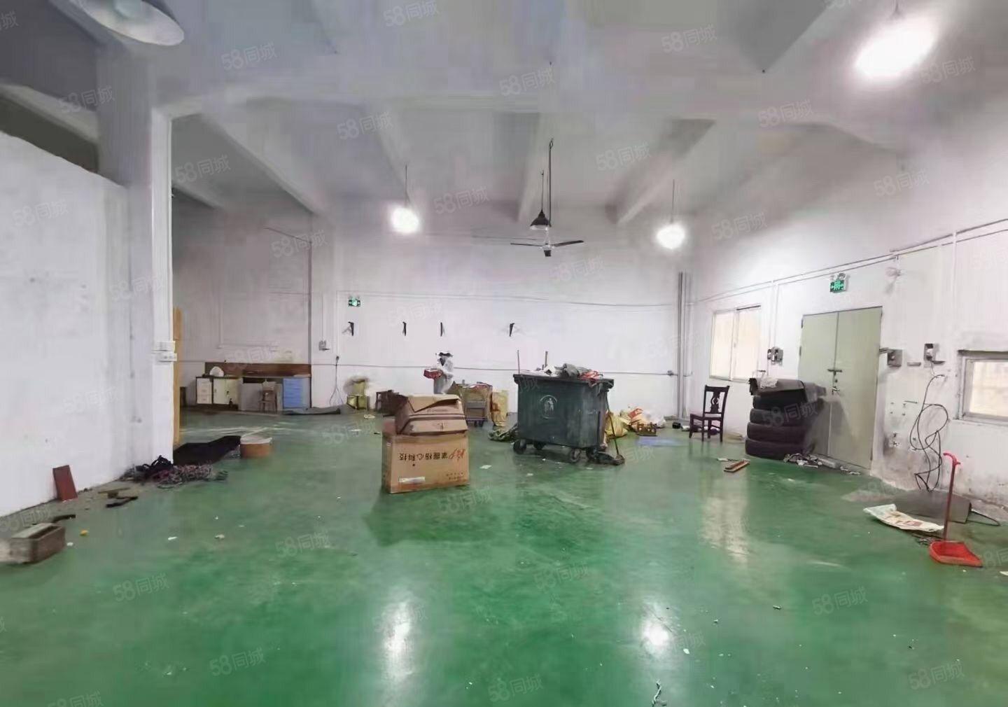 长安靠近深圳一楼带行车400平厂房出租