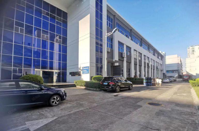 乌沙新出二楼标准厂房出租，300平起分，现低价急租