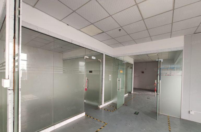 长安乌沙新空出三楼350平带装修工业厂房出租