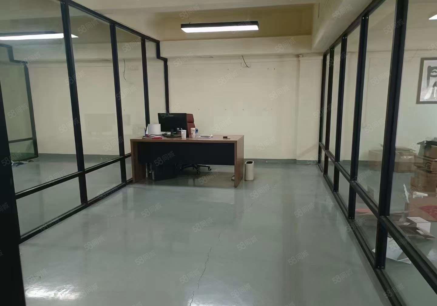 长安镇上沙中南广场旁 豪华阁楼办公室 10吨行车一楼厂房出租