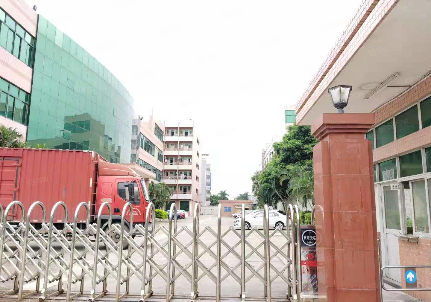 现成精装修厂房出租，新空出楼上1000平方水电齐全无需转让费