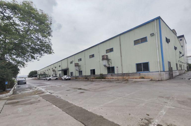 长安镇仓库厂房出租，滴水10米，独门独院，空地超大，使用率高