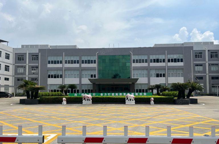 长安靠深圳原房东带精装修厂房出租一到三楼各760 平米可分租