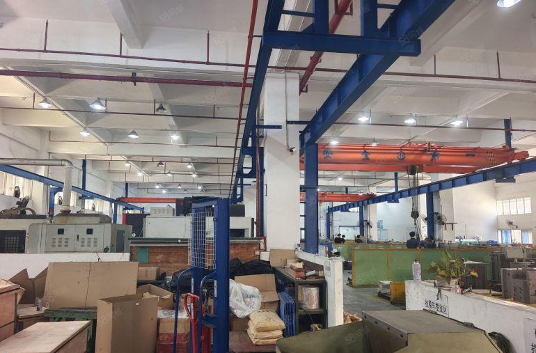 长安乌沙独门独院一楼2500平方，三楼2500平方水电齐全