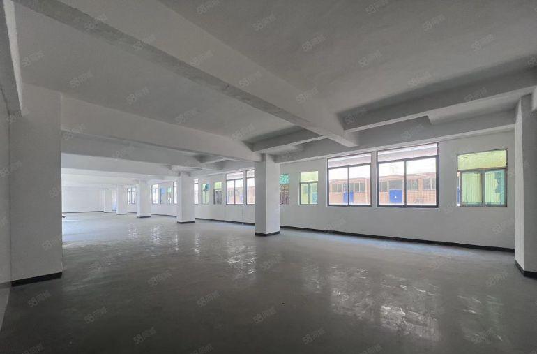 乌沙新出厂房楼上720平九成新特价11块出租