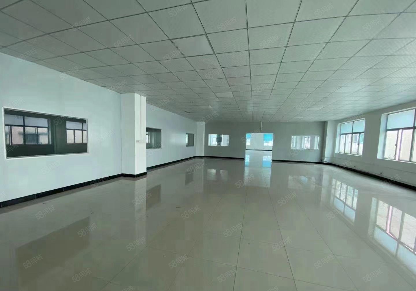 乌沙新空楼上2640平方厂房出租，豪华装修