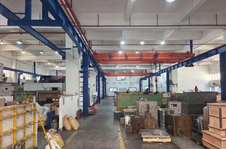 长安乌沙独门独院一楼2500平方，三楼2500平方水电齐全