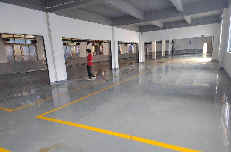 低价10元出租长安宵边原房东实际面积2楼500平带装修办环评