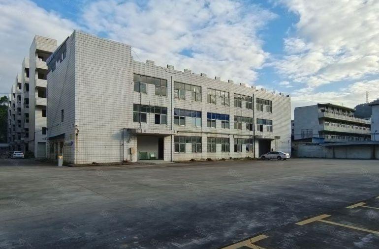 长安90000平方大型工业园厂房低价招租，可分租