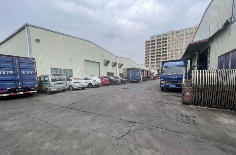 长安上沙中南广场附近原房东滴水7米，2000平钢构实际20