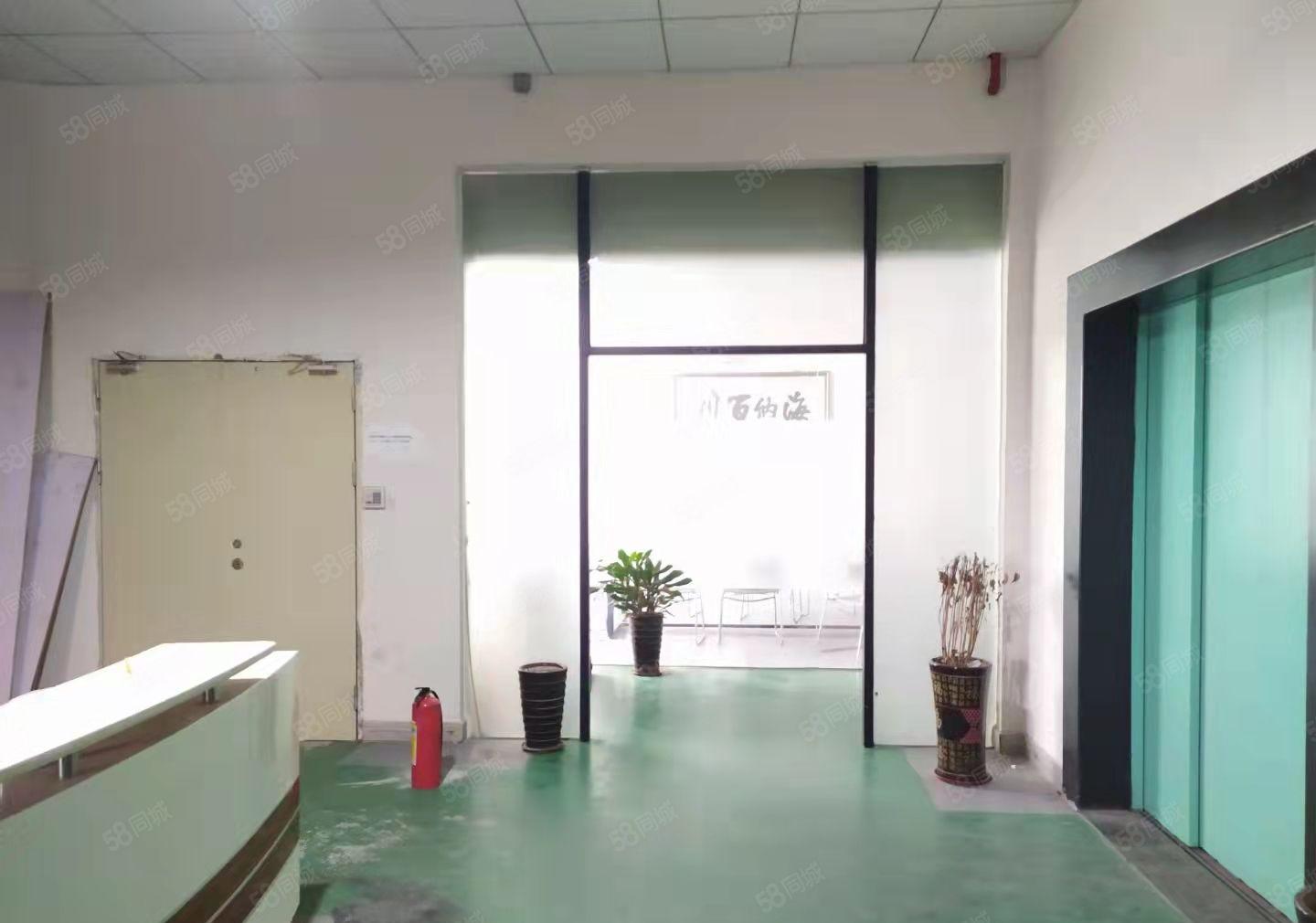 长安厦边楼上新出600平方厂房出租