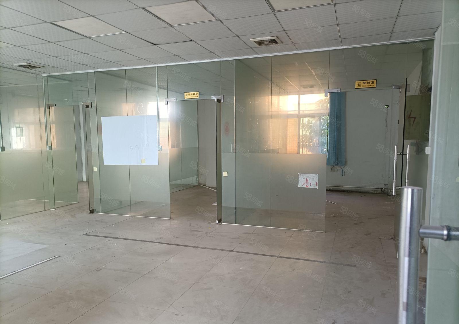 乌沙精装小独院厂房出租，面积3300平方