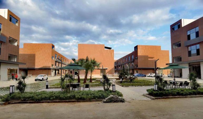 长安乌沙工业区原房东自用厂房出租楼上500平精装修水电齐全