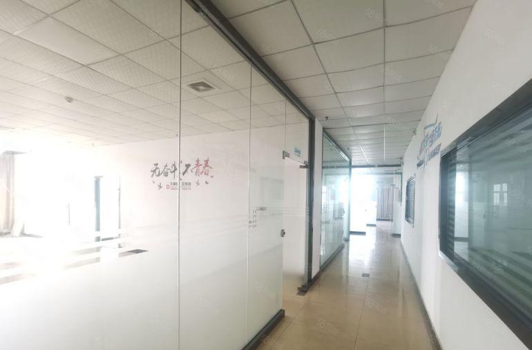 长安精装修现成办公室厂房出租，楼上3000平方，带地坪漆