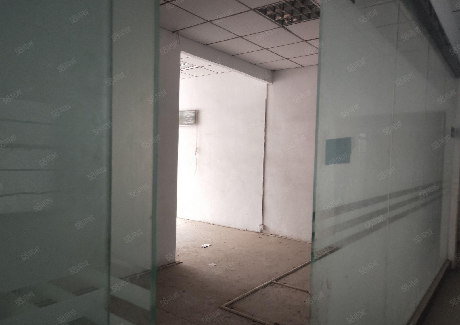 长安厦边大街原房东分租楼上独立一层600平方实际面积出租