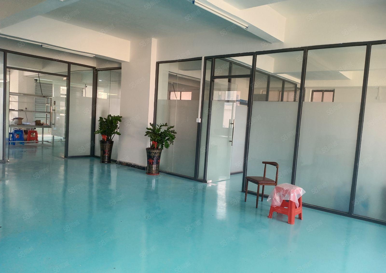 长安街口新出楼上450平精装修厂房出租