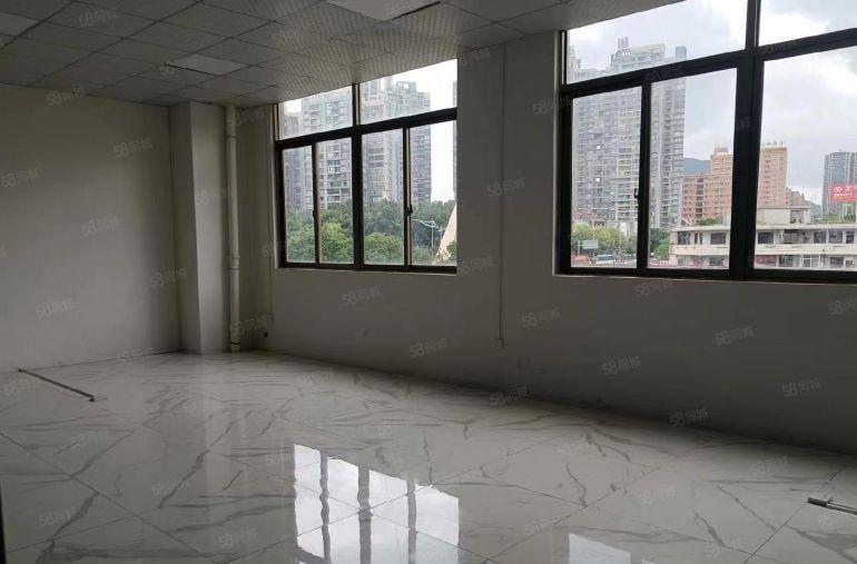 长安靠近深圳 三楼320平厂房低价出租精装修水电齐全