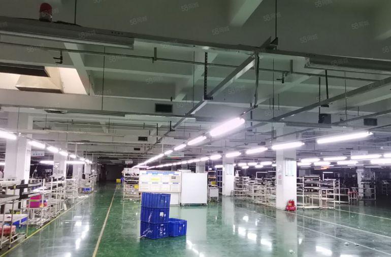 东莞长安镇厂房出租，带水电办公室装修可以分租，原房东独门独院