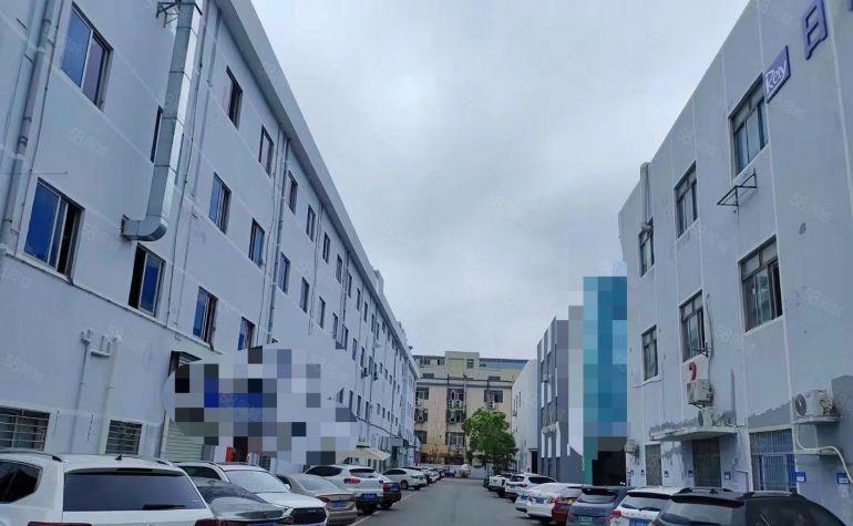 长安上角一楼1000平，靠近马路边交通便利，适合各种行业