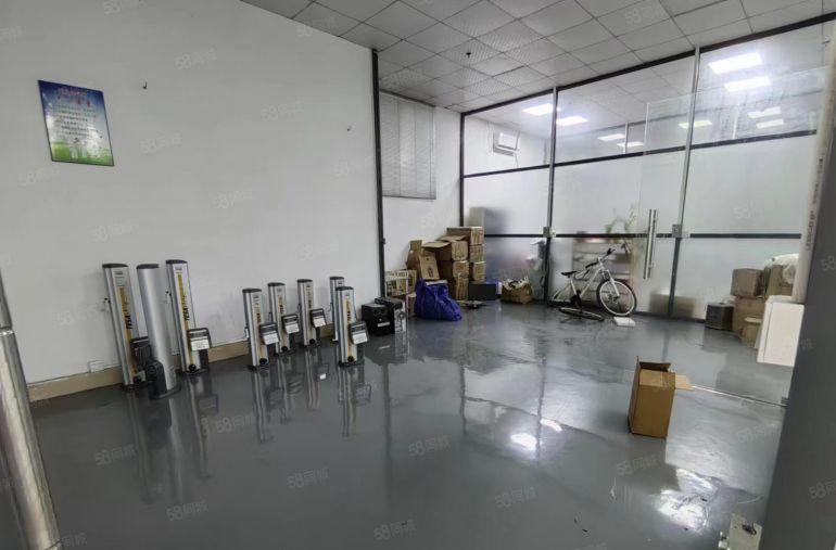 精装修层高6米，长安乌沙新出一楼800平厂房低价出租