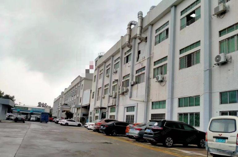 长安镇沿江高速附近新出一楼带行车580平方出租。