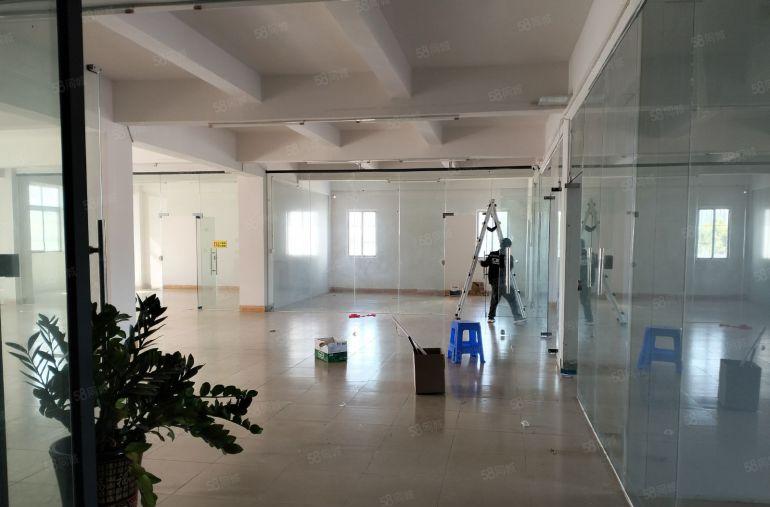 长安主干道旁楼上精装修450平方厂房仓库出租空地超大