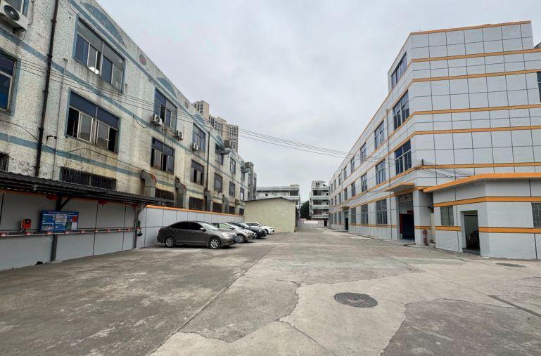 长安乌沙独门独院厂房2楼1000平出租精装修实际面积可分租