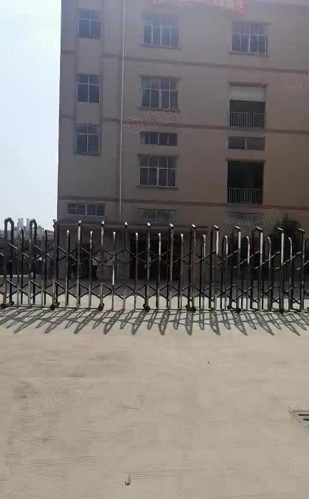 长安新出原房东独门独院厂房，靠近深圳，一楼层高7米，可办环评