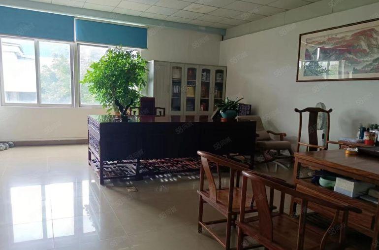 长安霄边空出三楼750平带现成精装修办公室