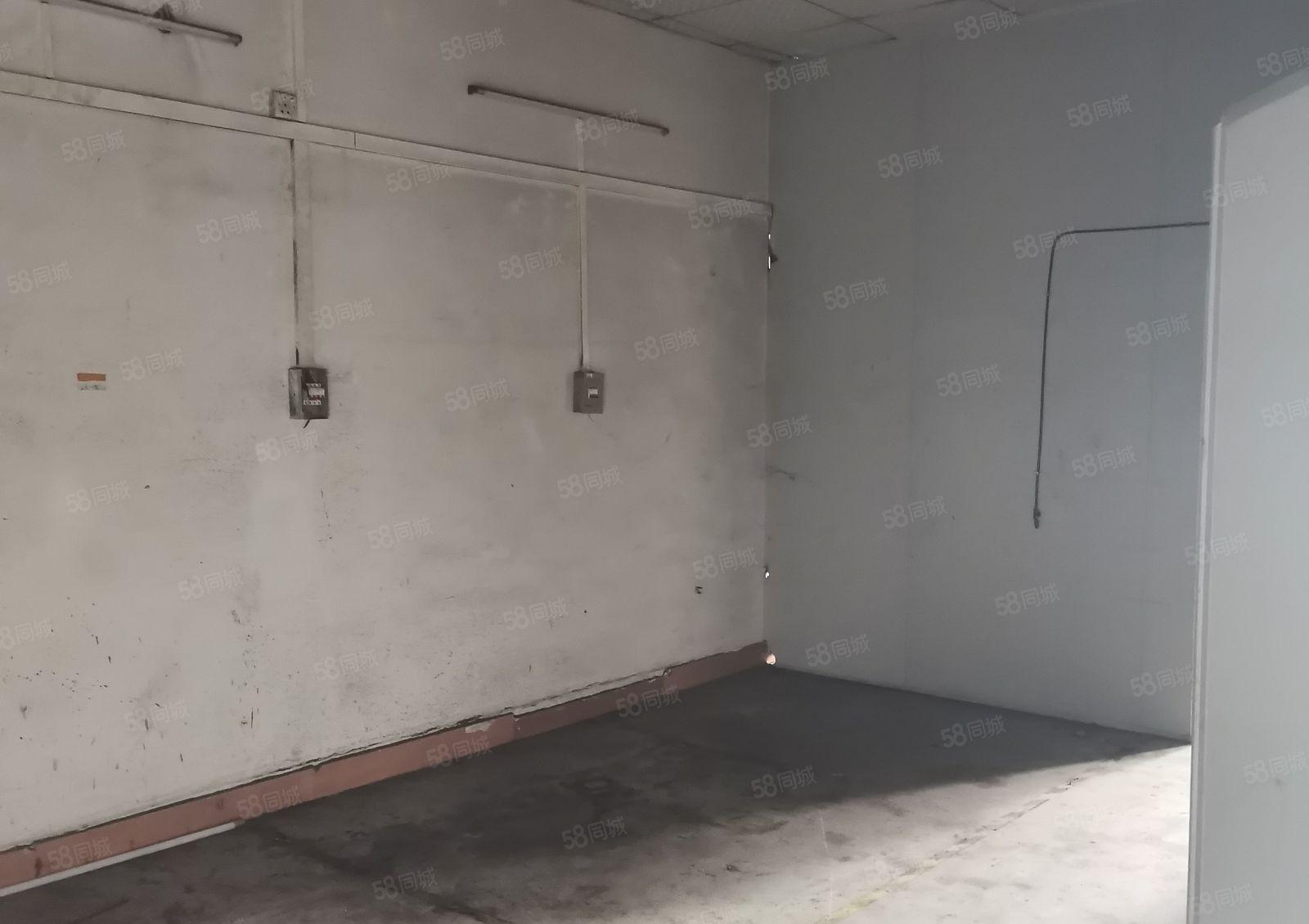 长安厦边厂房出租楼上330平