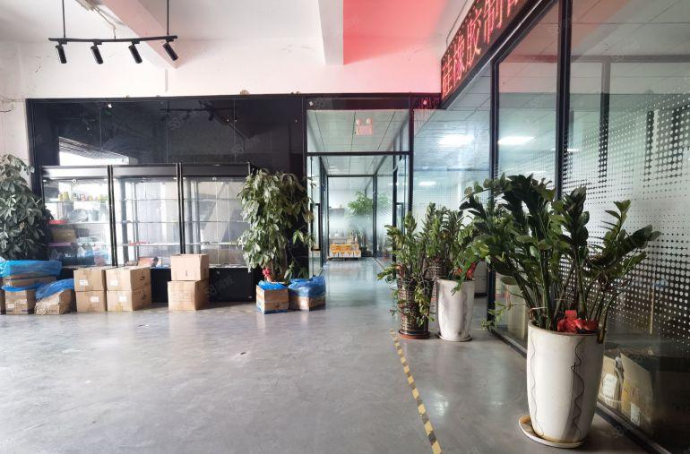 工业园楼上2000平精装修厂房出租位于长安乌沙工业区形象好