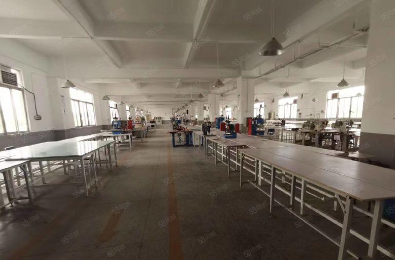 乌沙社区三楼新出1600平方低价厂房出租，证件齐全