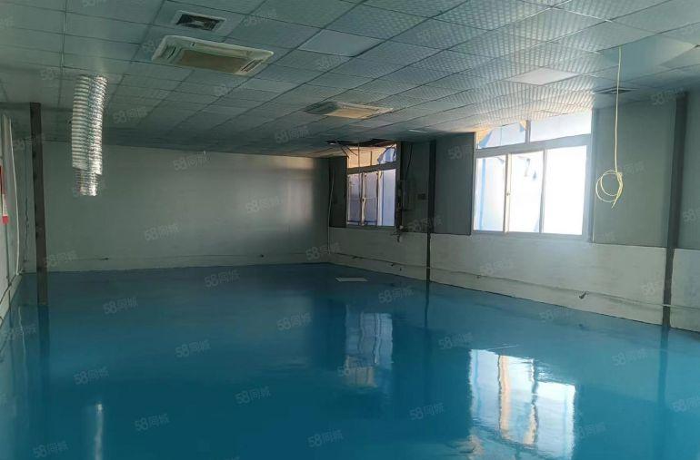 长安霄边三楼刚搬空小面积厂房低价出租，水电齐全