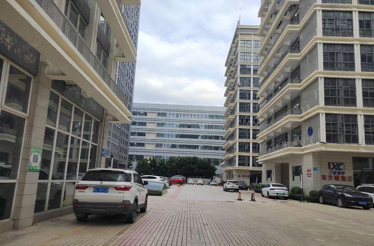 长安乌沙工业区原房东自用厂房楼上1000平整层带装修有红本