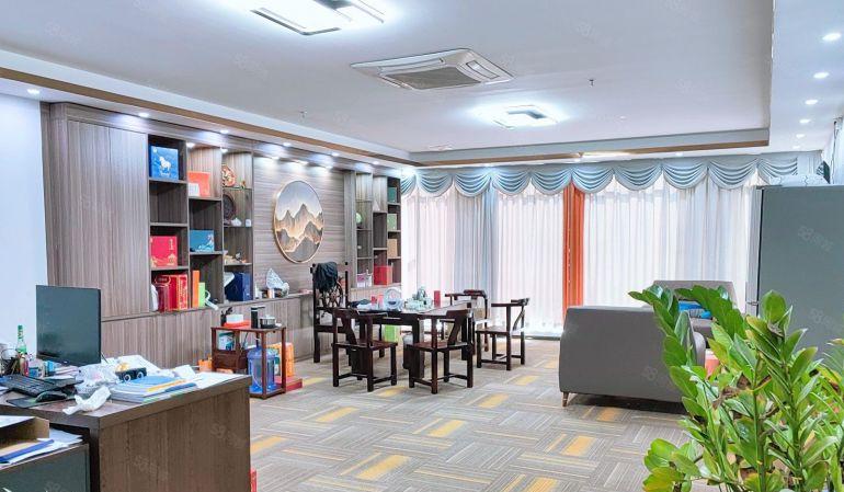 长安全新十万级无尘车间转租，豪华办公室装修。面积4900平