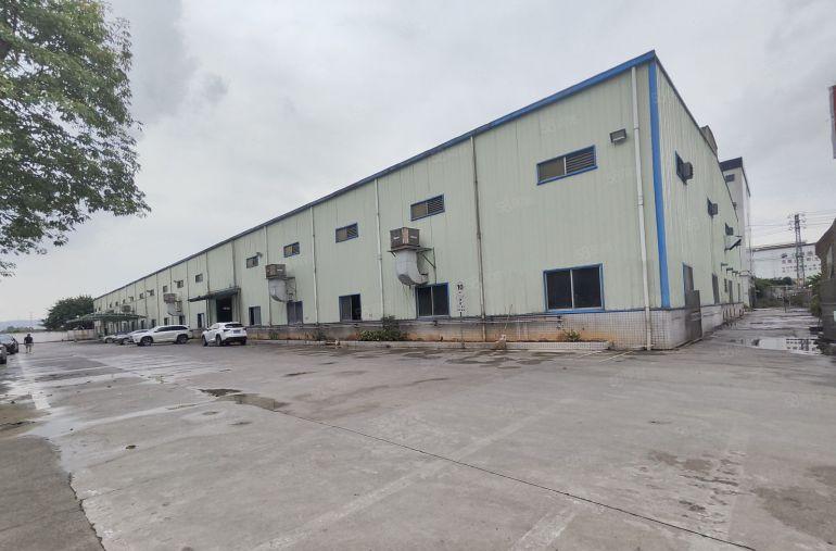 长安镇仓库厂房出租，滴水10米，独门独院，空地超大，使用率高