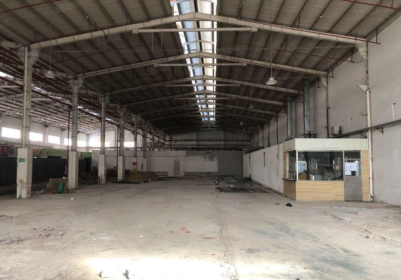 形象好空地大，长安新出单一层滴水八米无柱。可分租五金设备仓库