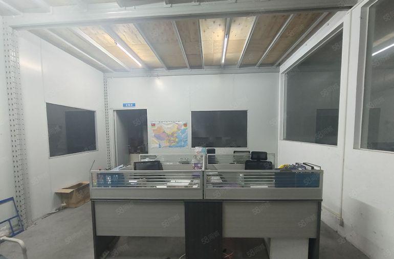 长安新出标准一楼，现成办公室，水电齐全，四部行车，可办环评