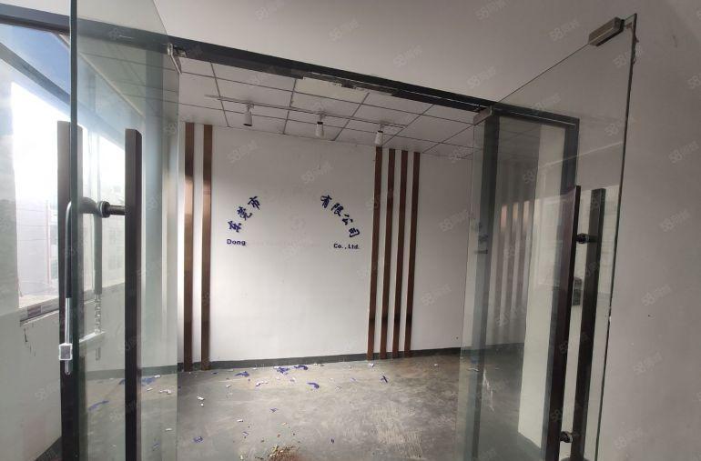 长安锦厦三楼整层1000平现成办公室装修工业厂房出租