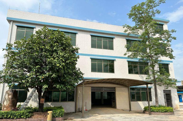 常平镇东站旁原房东独栋3层1700平方，实际面积出租，空地大